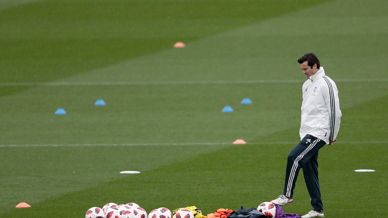 Madrid goes after new coach to save its season